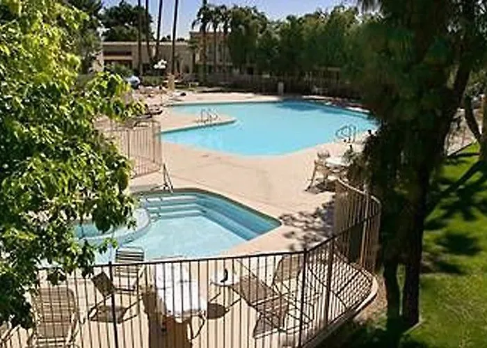 Hotel Dobson Ranch 3*