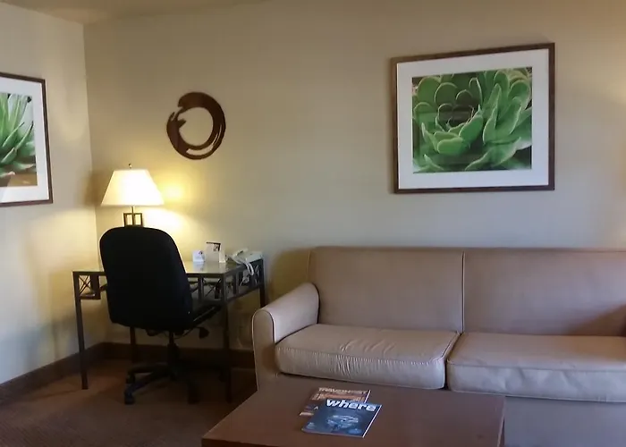 Hotel Dobson Ranch 3*
